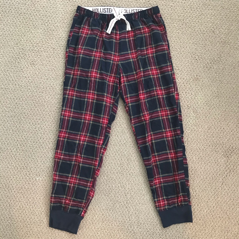 🛍 Plaid Hollister pajama bottoms